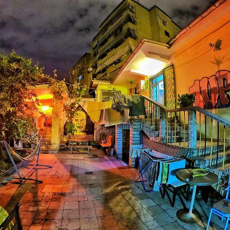 Milingona City Center Hostel Tirana Exterior photo