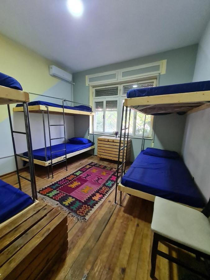 Milingona City Center Hostel Tirana Exterior photo